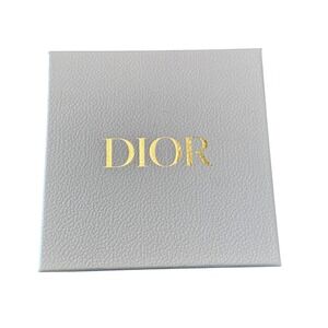 Dior White Textured Gift Box Gold Foil Logo Square Luxury Packaging 8 x 8 x‎ 4